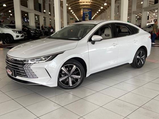 BYD KING 1.5 DM-I PHEV GL AUTOMÁTICO BYD KING 1.5 DM-I PHEV GL AUTOMÁTICO